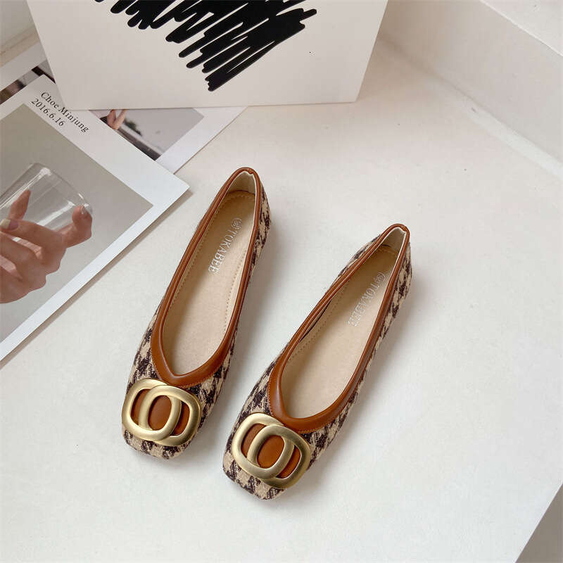 2023 New Korean Version Thousand Bird Grid Shallow Mouth Square Head Flat Single For Women, Metal Buckle Versatile Soft Bottom Thick Heel Scooter Shoe
