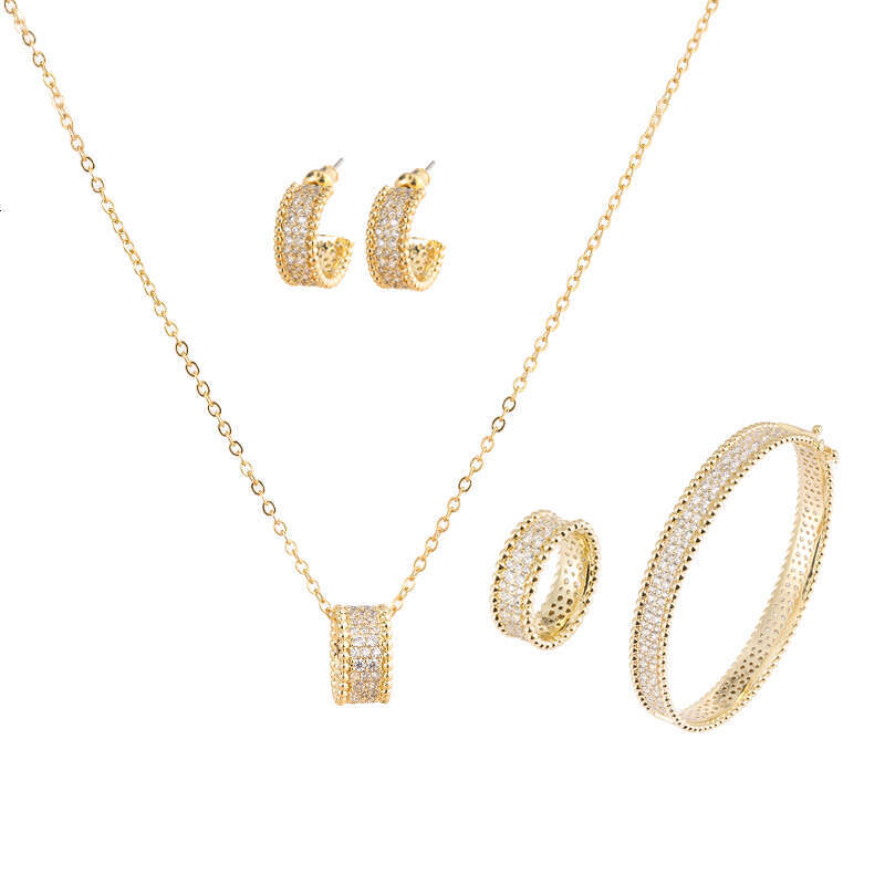 Women's Zircon Bracelet Ring Earring Pendant of Four High Quality Set Classic Plant wer Fashion Jewelry