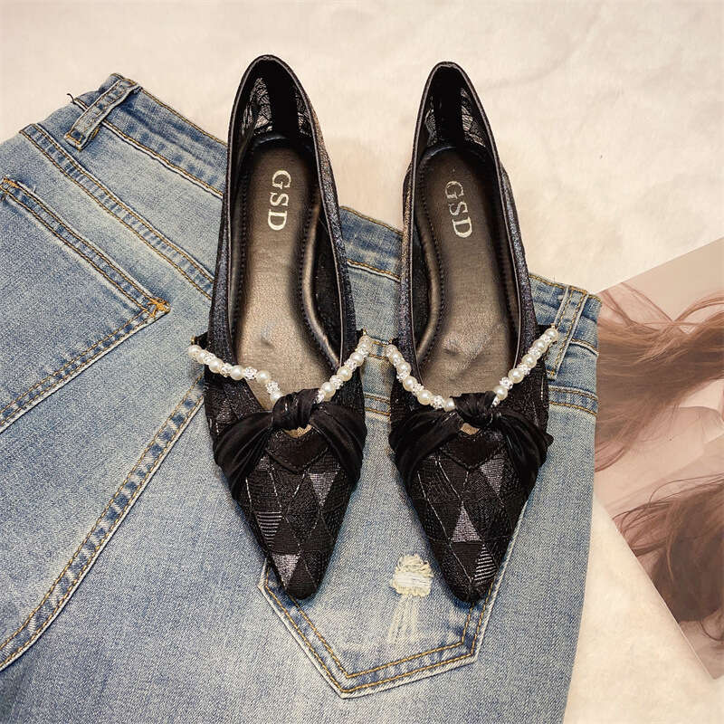 Fairy Style Quality Matching Korean Version Spring And Summer New Pearl Mesh Breathable Shallow Toe Flat Women's Sandals