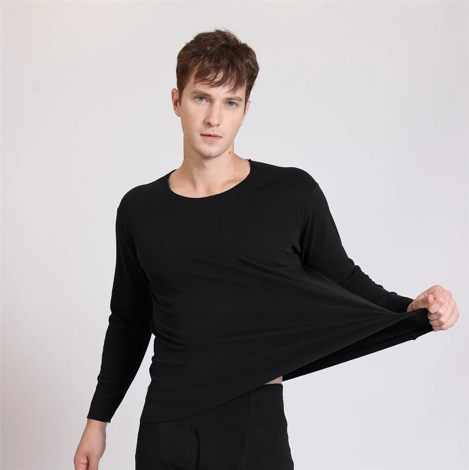 1pcs Autumn Winter Seamless Mens Long-sleeved Thermal Underwear Man Plus Size Round Neck Thin velvet Autumn clothes Tops XL-7XL 241105