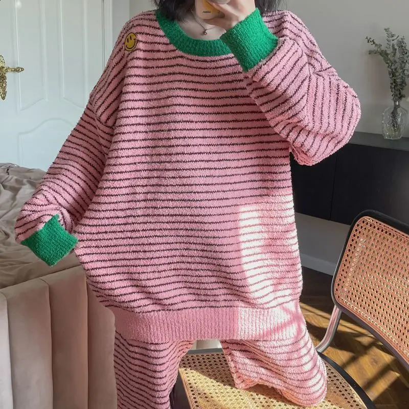 Autumn Warm Round NeckLong Sleeve 2 Piece Outfit Set Women Plush Home Clothes for Women Cute Printing Pajamas 241105
