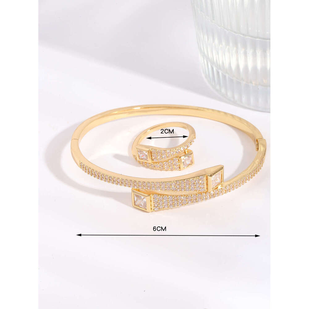 Fashion Hot new New Jewelry women's 1 14K gold plated copper niche design classic Serpentine square Dia bracelet ring set 4K