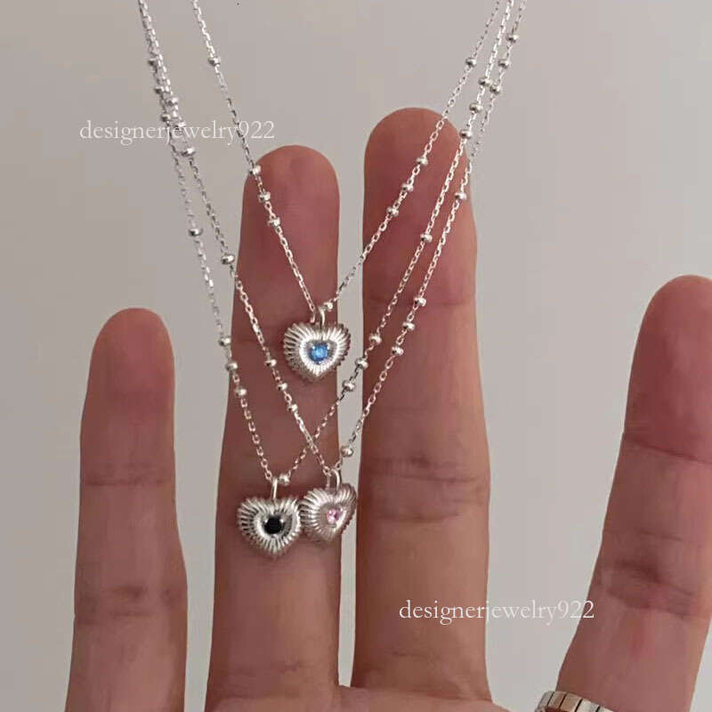 Elegant Sterling Silver Vertical Diamond Patterned Small Heart Necklace for WomenDesign with Personalization Option