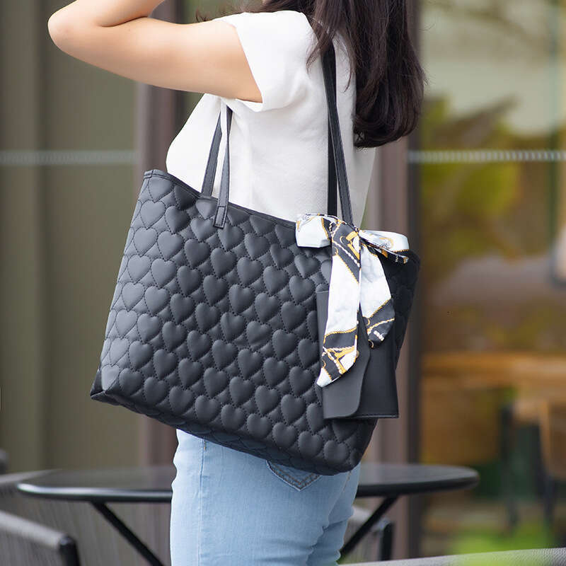 Designer Bag Silk Scarf Tote Bag New Year Fashion Trend Love Embroidery Solid Color Large Capacity Mother And Child Handbag Handbags