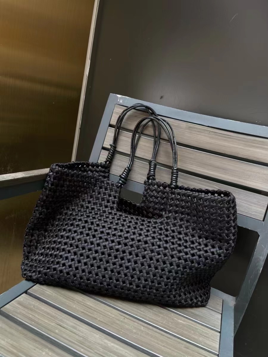 Large Capacity Hollow Tote For Women 2024 Designer Brand Handwoven Handheld Shoulder With Wallet Beach Bag Black