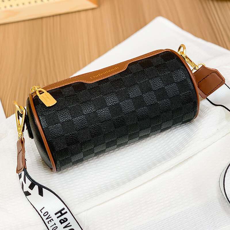 Fashionable street PU single shoulder twill diamond lattice broadband small fragrance new popular women's shoulder bag