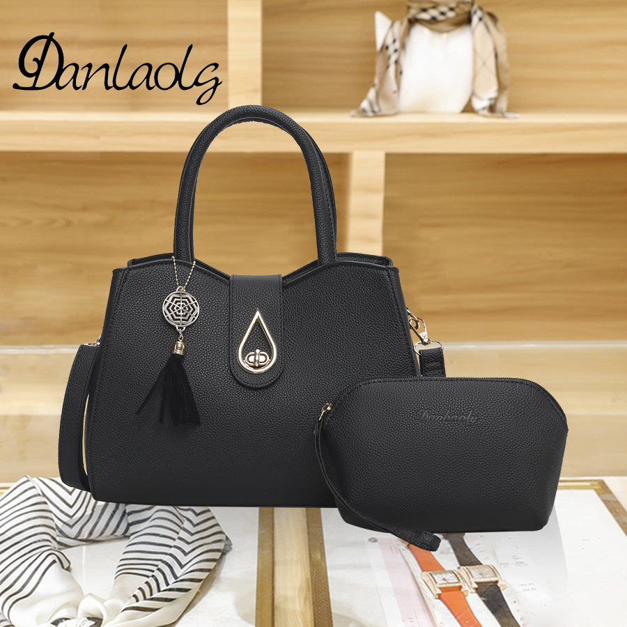 Designer's new multifunctional handbag, women's one shoulder slanted small bag, fashionable bag