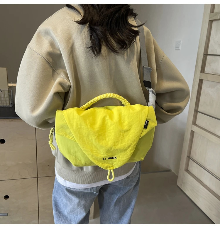 Fashion Nylon Stray Bag Shoulder Cross Body Bag Womens Handbag and Wallet Fashion Travel Bag 241105