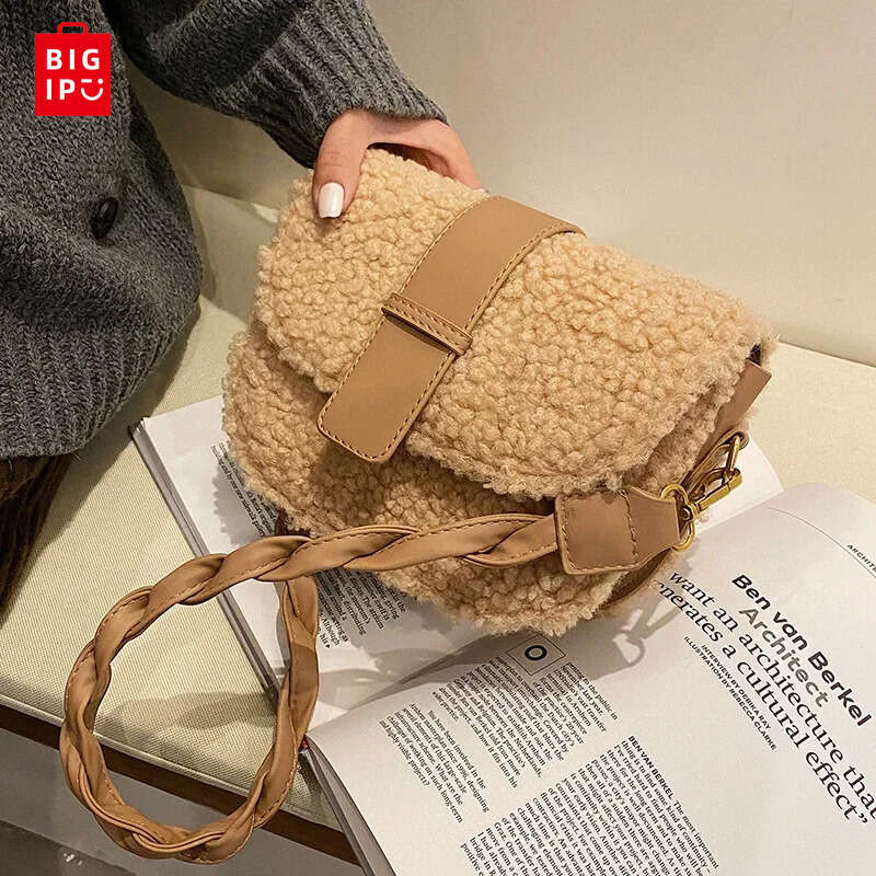 Designer Bag New Winter Women's Shoulder Bag Messenger Weave Strap Saddle Armpit Bag High Quality Lamb Plush Fur Bag Designer Ladies Handbag Sadd