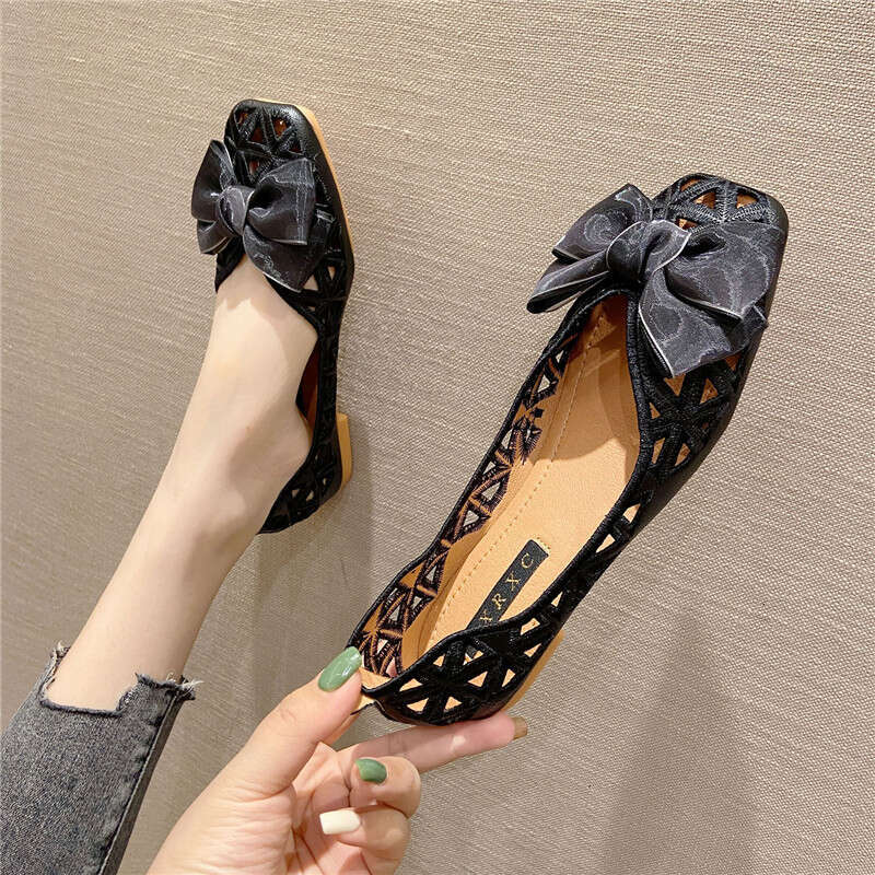 2023 Spring/Summer New Fashionable Hollow Out Ladle Women's Grandma Square Head Follow For Women Soft Bottom Flat Bean Shoes