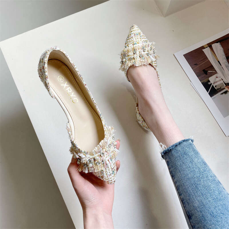 Sweet Pearl Gentle Wind Side Empty Women's Shoes 2023 New Korean Version Shallow Mouth Pointed Versatile Flat Bottom Trendy Single Shoe
