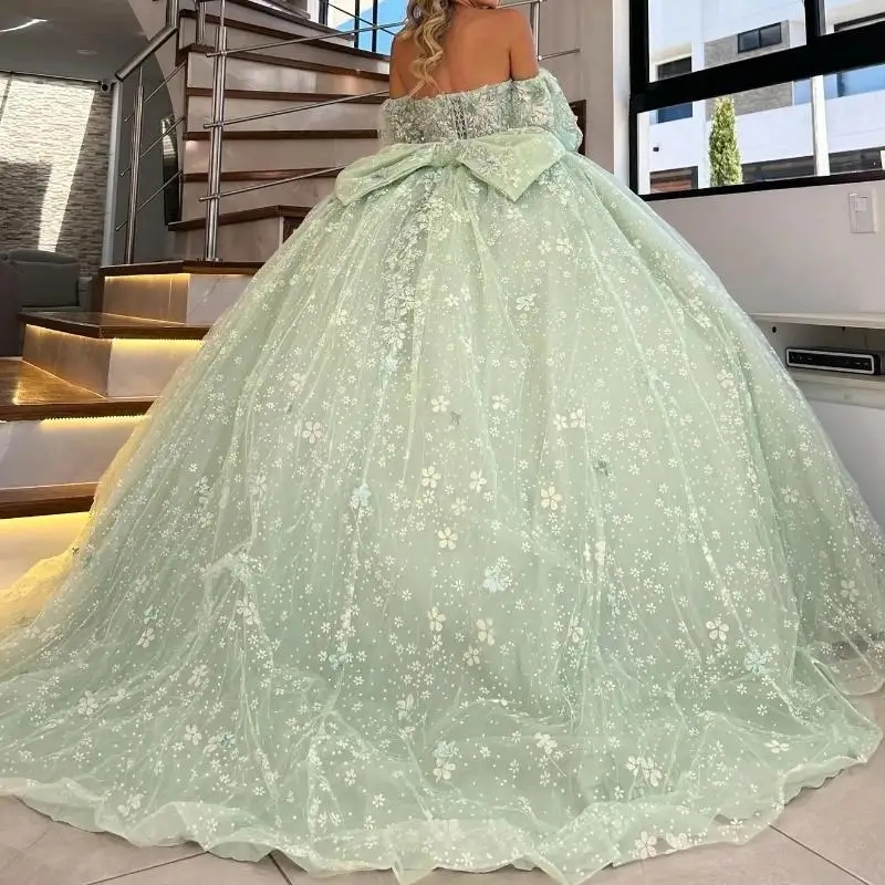 Light Green Quinceanera Dresses Sequin Applique Beads Crystal Bow Tull Ball Gown Vestidos De 15 Anos XV Brithday Sweet 16 Dress