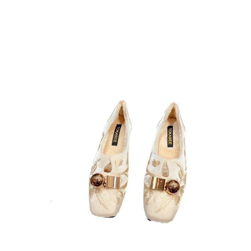 French Embroidered Square Head With Velvet Warm Single Women's Korean Edition Autumn/Winter New Collection Hairy Soft Soled Bean Shoes