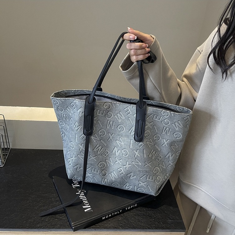 New designer large capacity letter fashion network celebrity fashion women's handbag single shoulder multifunctional high-end women's handba