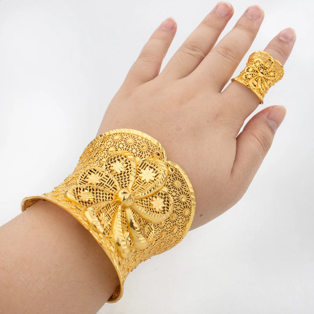 Dubai Cuff Bangle with Ring For Women 18k Gold Plated Copper Bracelet Jewelry Nigerian Wedding Party Gift Jewelry Accessories 241105