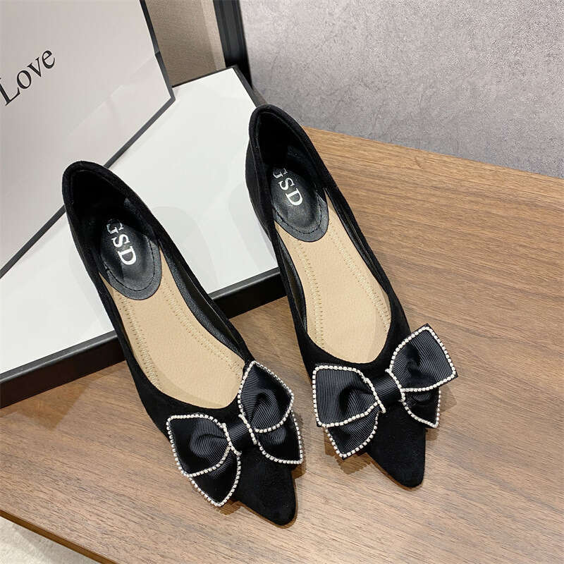 Korean Version 2023 Spring Mid Black Daily Coarse Heel Fashionable Women's Fabric Pointed Shallow Mouth Low Top High Heels