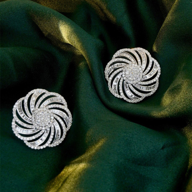 2024 Top Sell Stud Earrings Luxury Jewelry 925 Sterling Silver Pave White Sapphire CZ Diamond Zircon Party Women Wedding Flower Earring Fashion Access