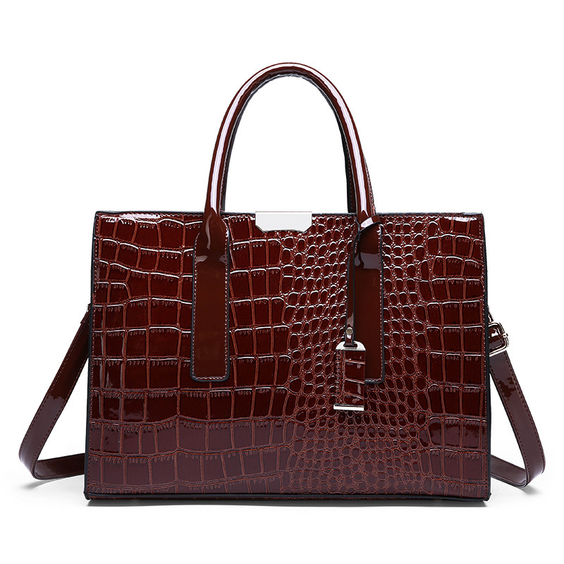 Designer's new women's fashionable crocodile pattern single shoulder crossbody bag fashion bag
