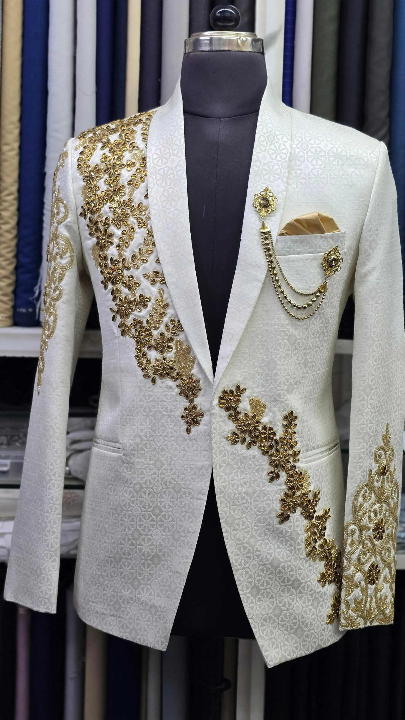 Gorgeous Wedding Suits Shawl Lapel Jacket Appliques Rhinestone 2 Pieces Set Men's Tuxedo One Button Tailored Dinner Prom Groom Blazer Custom Made