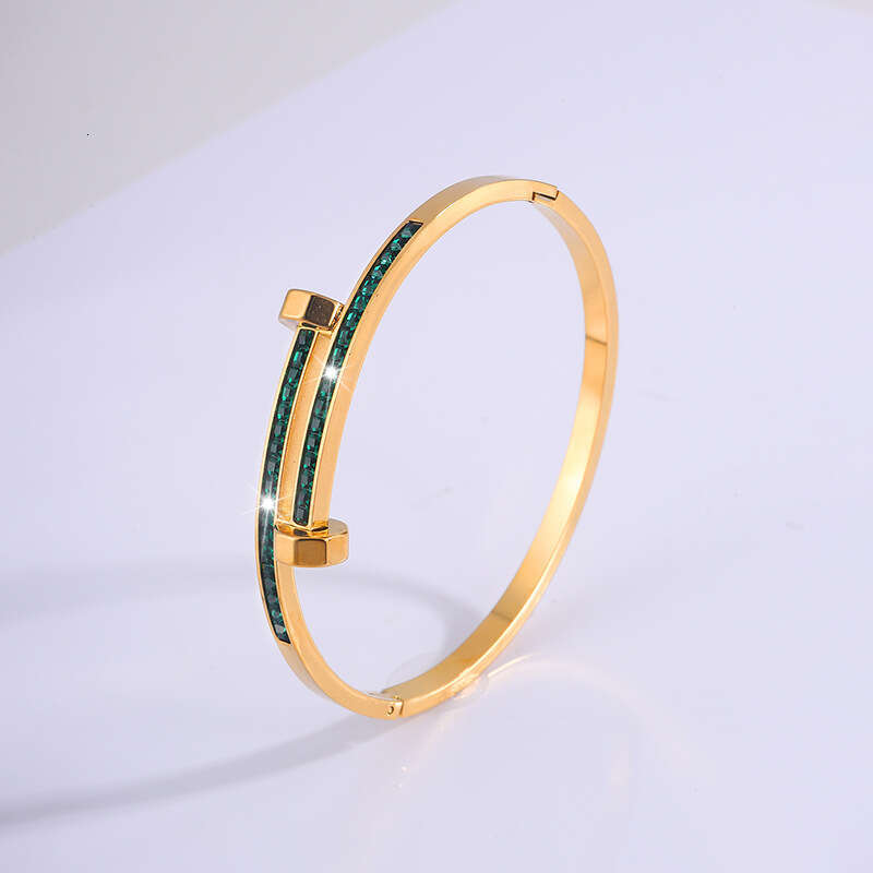Titanium steel with double headed nails and full dia for girls fashionable temperament versatile bracelet