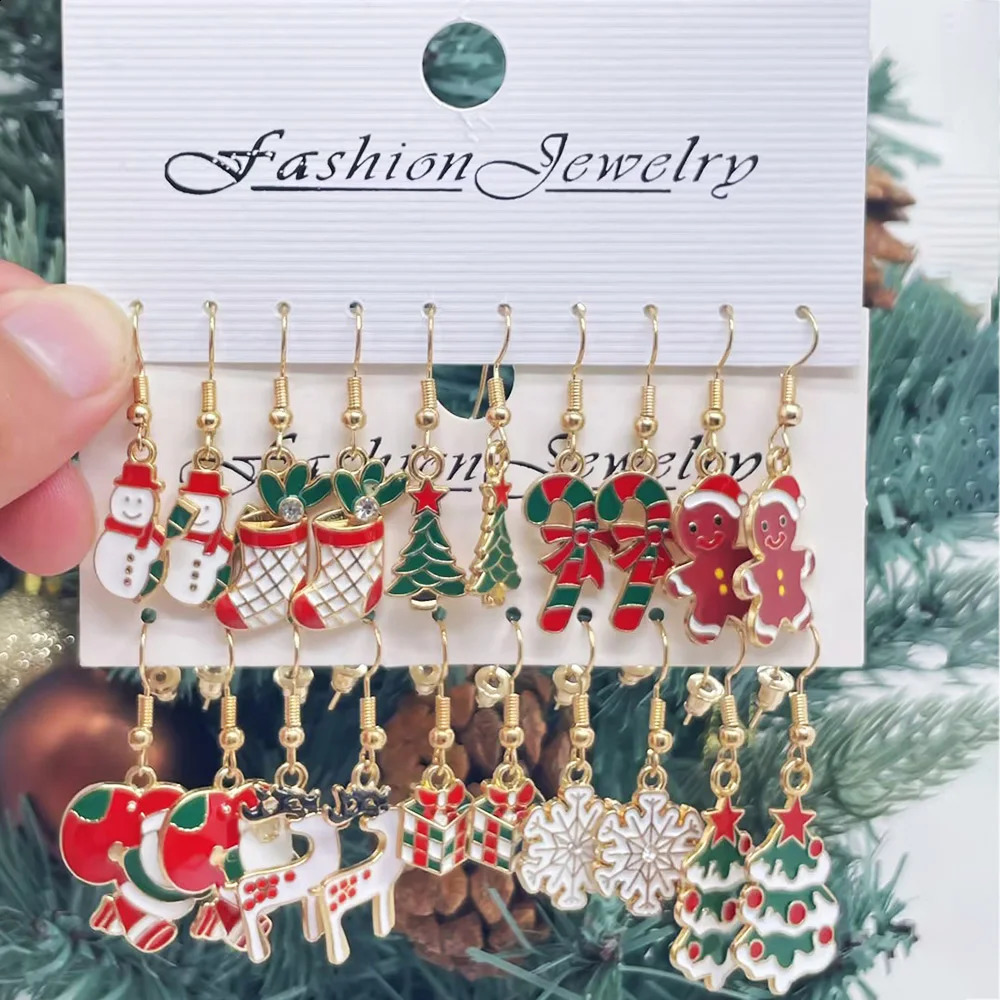 10 Pairs of Womens Christmas Earrings Holiday Pendant Tree Snowflake Bell Reindeer Jewelr 241105