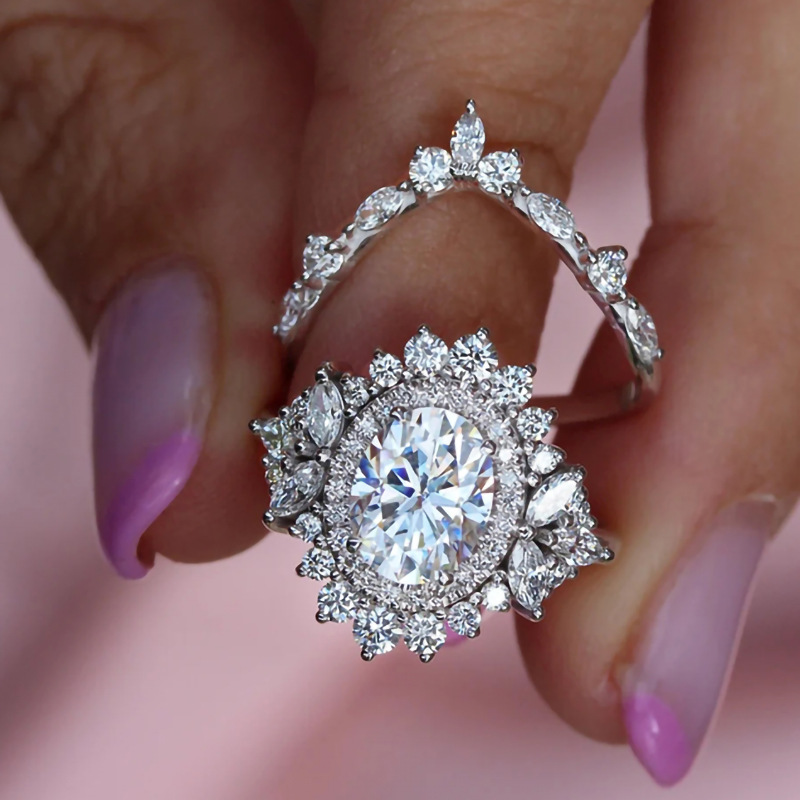 2024 Choucong Brand Couple Wedding Rings Vintage Jewelry 925 Sterling Silver Fill Oval Cut White 5A Cubic Zircon Party Women Eternity Bridal Crown Rin
