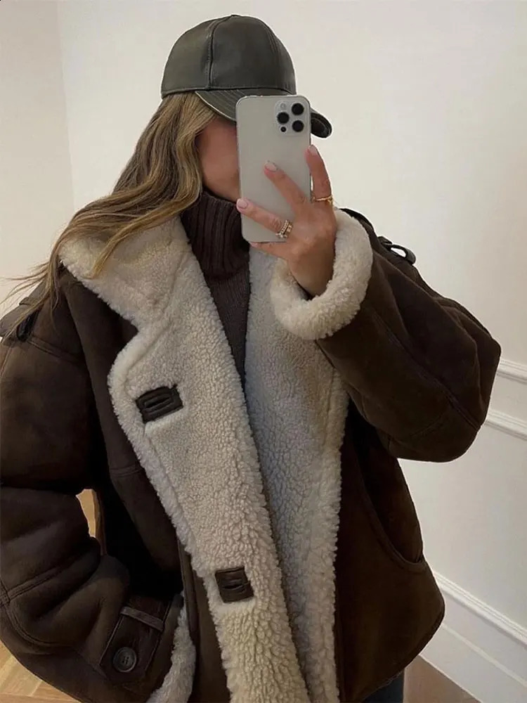 Vintage Khaki Faux Leather Warm Thick Fluffy Coat Women Long Sleeve Big Lapel Single Button Outerwear Autumn Winter Lady Jacket 241105