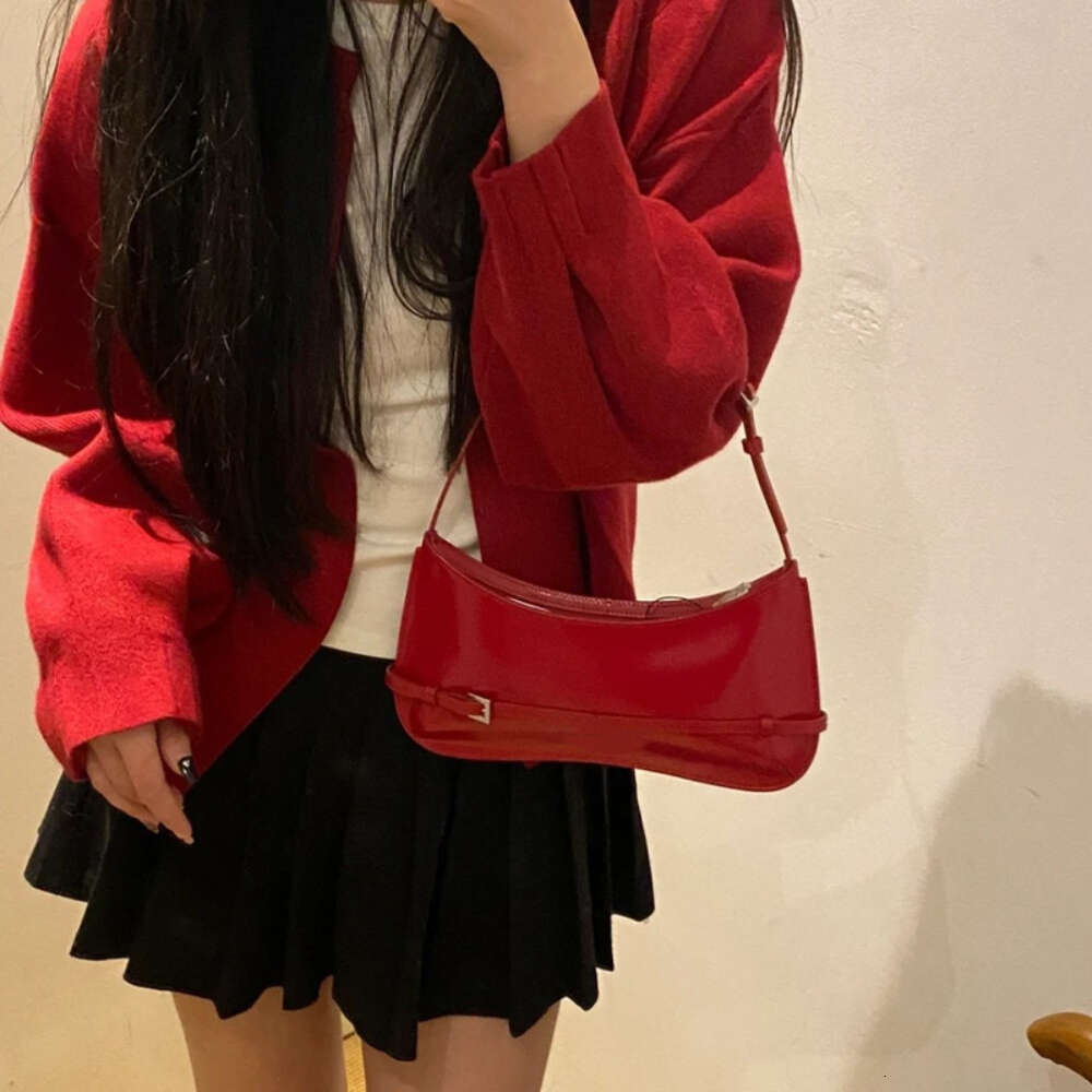 Designer Bag 1Pc French Niche Design Cowhide Shoulder Handbag Women's High-End Party Red Wedding Bag Fashion Handheld Underarm Baguette Bag handb