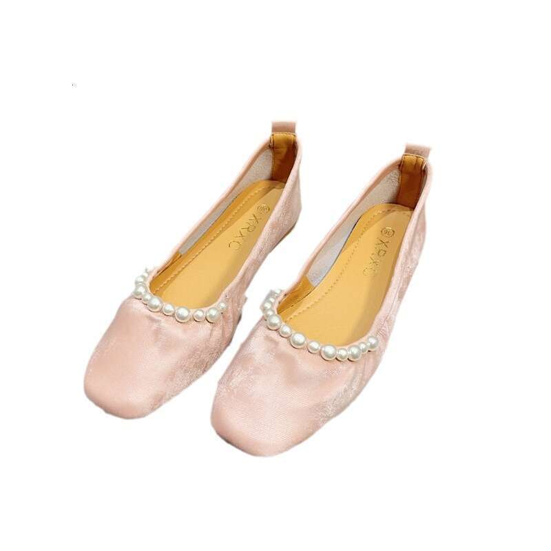 Gentle Style, Giant Bean For Women, Shallow Mouth, Flat Bottomed Single Shoes, Versatile And Comfortable, Soft Soled Grandma Shoes