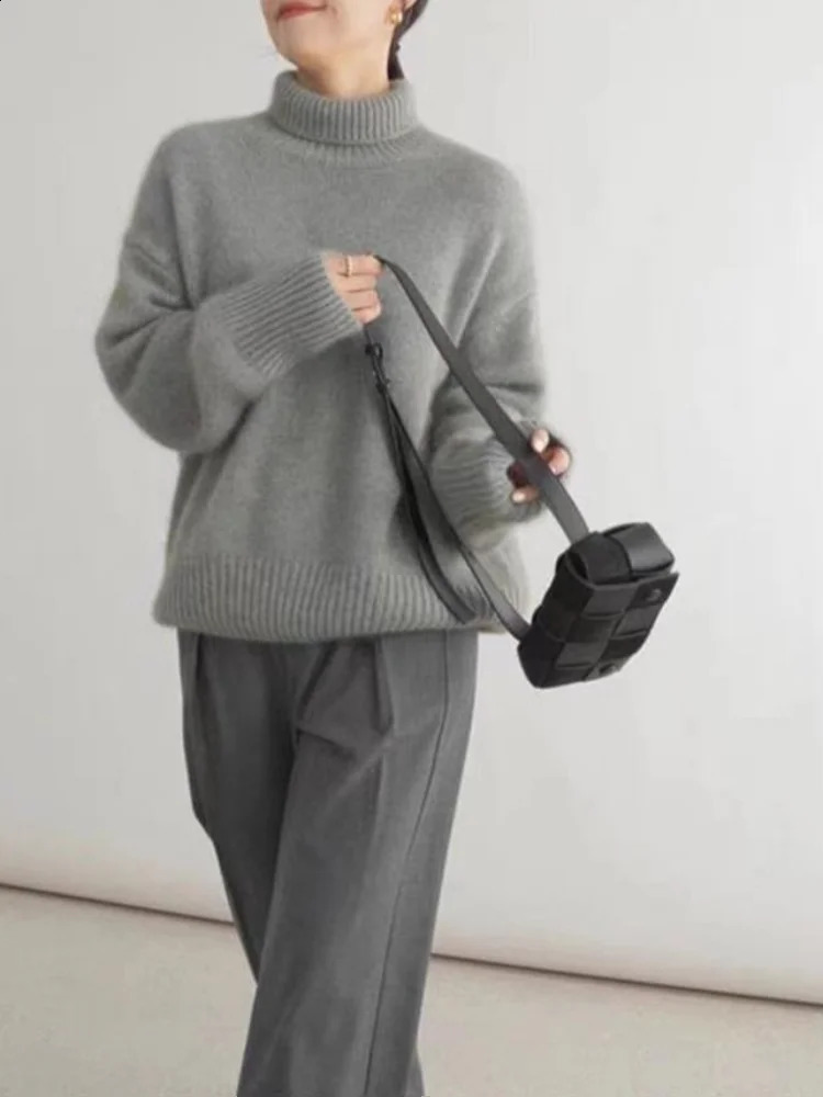 Elegant Solid Color Turtleneck Knitted Women Sweater Casual Long Sleeve Loose Warm Pullover 2024 Autumn Female Streetwear 241105