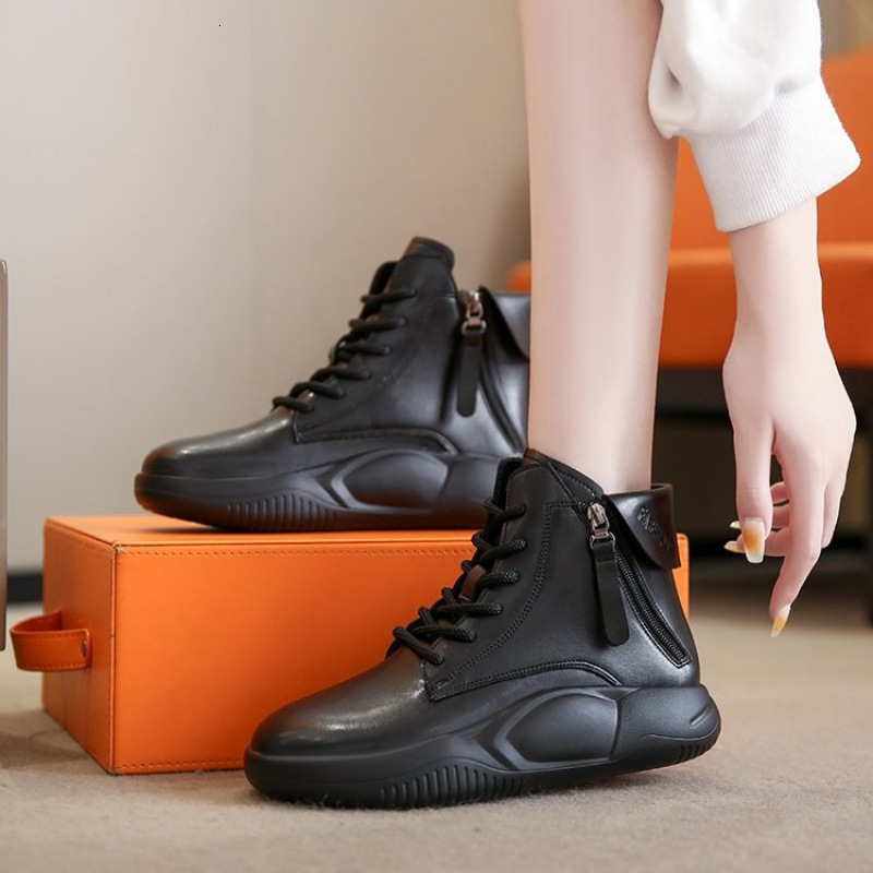 Trendy Women's Big Toe High Top Sneakers - Stylish Lace-Up Design for Autumn & Winter 2024