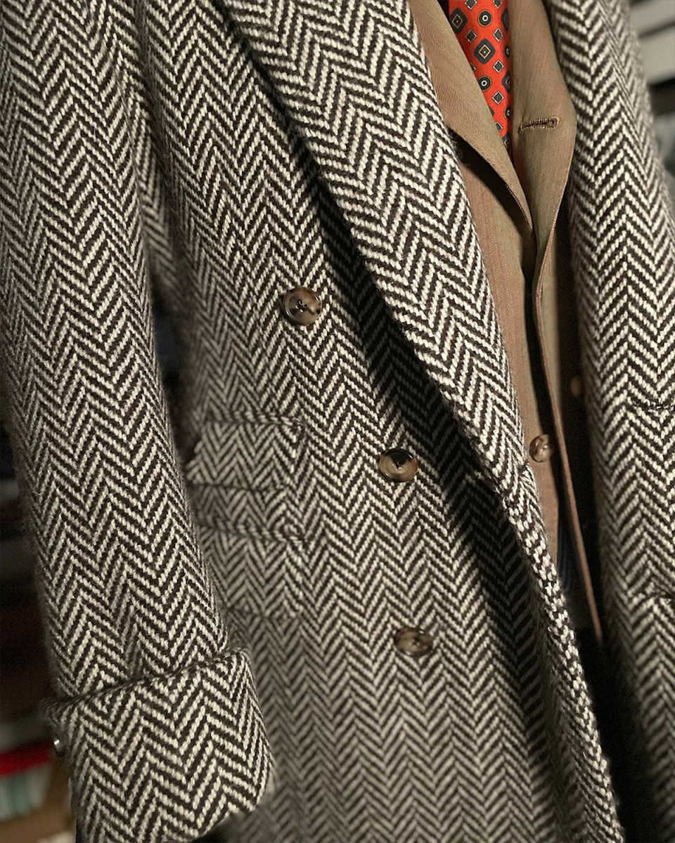 Modern Men's Overcoat Peaked Lapel Tailored Wool Blend Jacket Harringbone Blazer Autumn Winter Double Breasted Plus Size Windbreaker Custom Made 