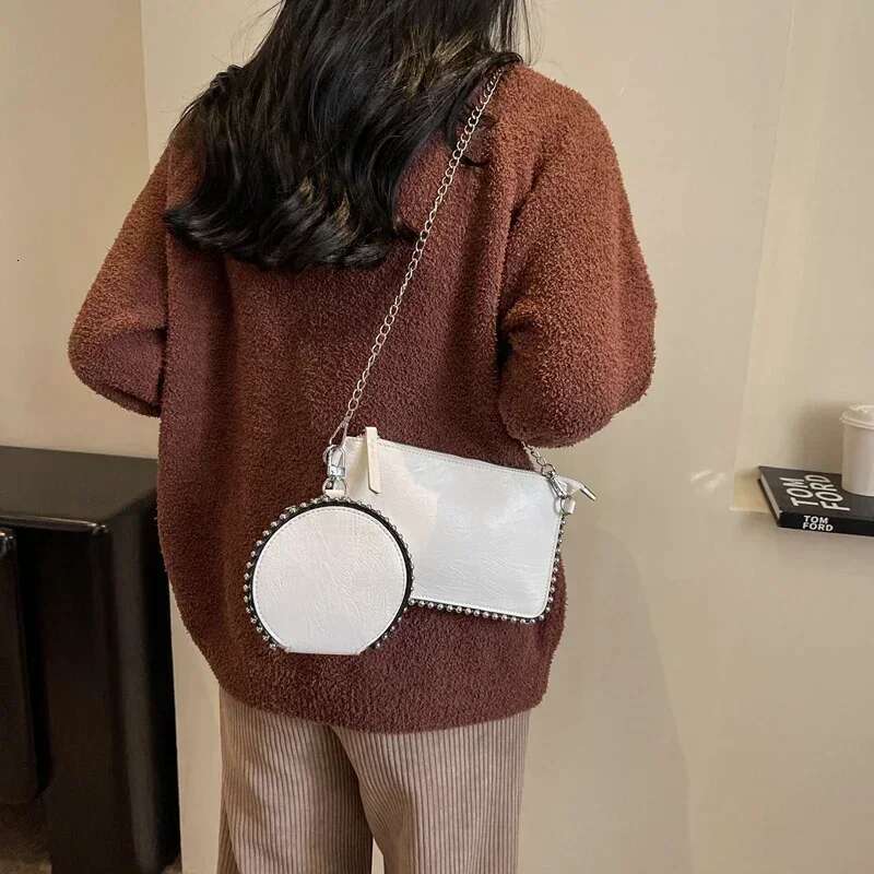 Solid Fashion Women's Shoulder Bags New Trend Zipper 2025 Light Pu Design Youth Ladies Crossbody Bag Bolsas Femininas