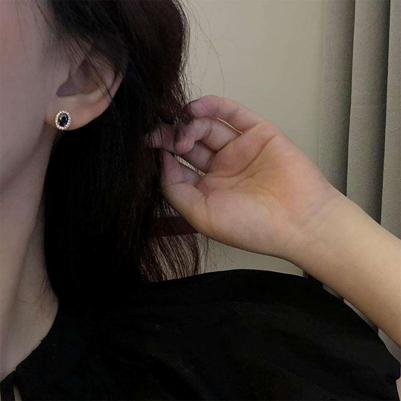 Sterg Sier Inlay Zircon Black Agate Earrings for Women High Quality Exquisite Jewelry Accessories