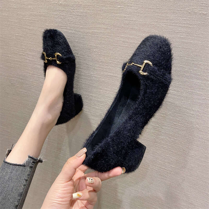 2023 Autumn/Winter New Single Women's Head Hairy Metal Buckle Low Heel Outdoor Casual Warm Bean Shoes