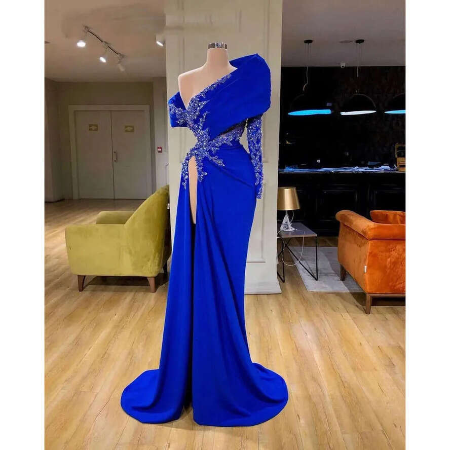 Blue Aso Royal Arabic Ebi Prom Dress Beaded Crystals Sheath Evening Formal Party Second Reception Birthday Engagement Gowns Dresses Robe De Soiree Zj 