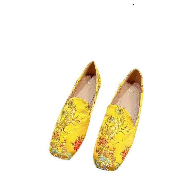 New Korean Style Embroidered Flat Sole Single For Women In Spring And Autumn, Square Toe, Shallow Mouth, Versatile Soft Soled Bean Shoes