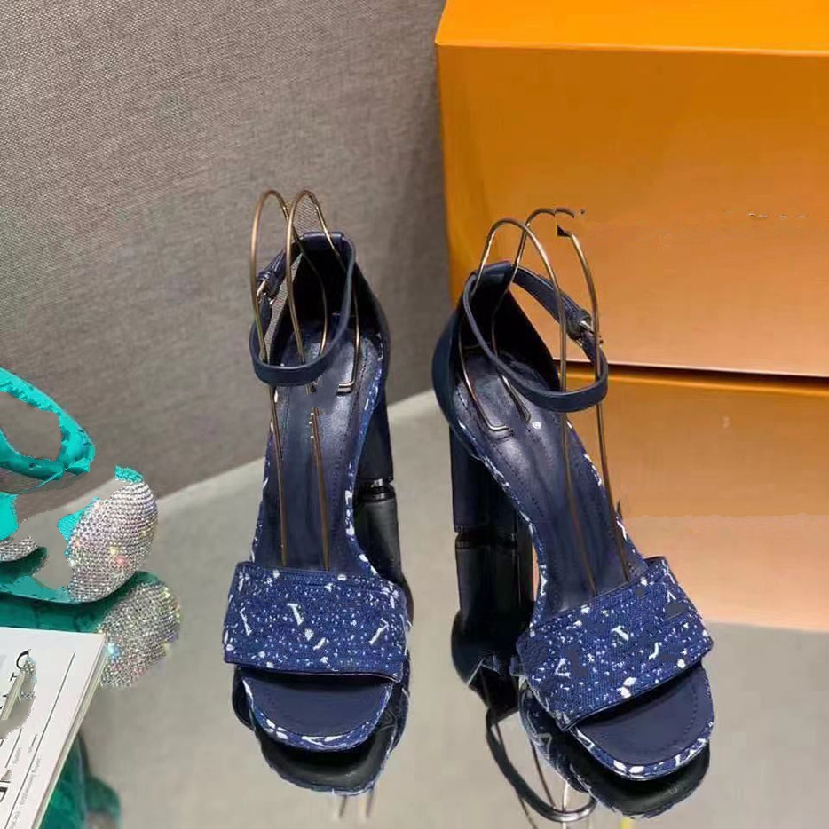 nueva pendiente las sandalias verano versin coreana la cmoda moda salvajedediamantes enbrutocontacones tacn alto35-42 myew0002