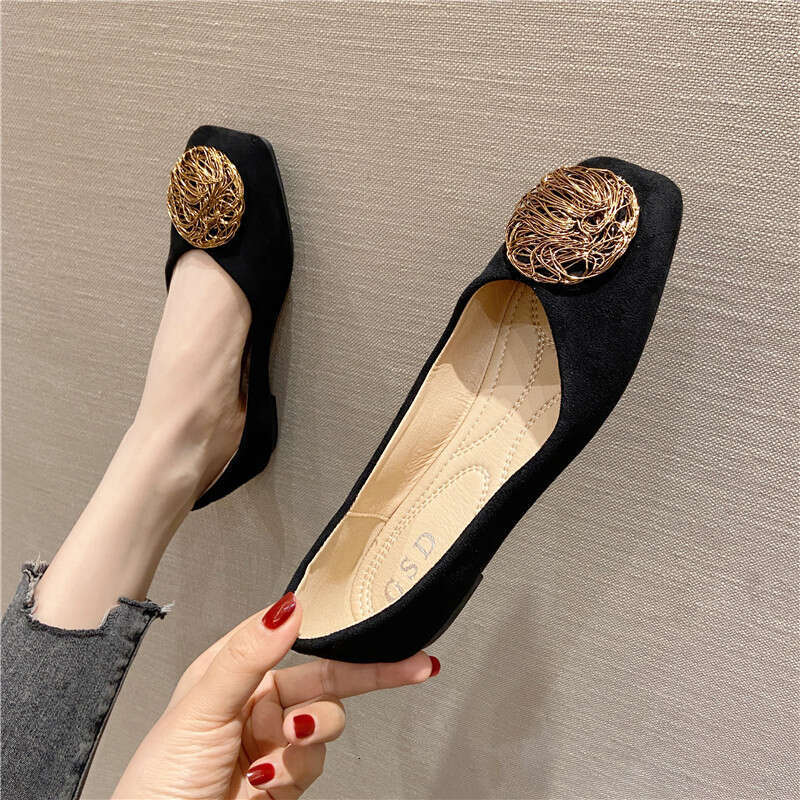 Soft Soled Comfortable Plus Size Scoop For Women 2023 New Korean Version Suede Cover Feet Flat Bean Shoes Square Toe Shallow Mouth Single Shoe