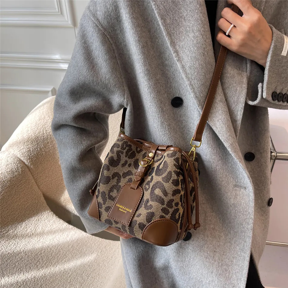 Leopard Print Small PU Leather Women's Bucket Crossbody Bag Seasonal Designer Shoulder Bag Brand Handbag Women's Trendy Handbag