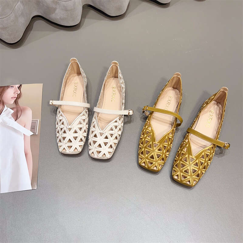 Single Shoe With Square And Soft Sole, Women's Korean Version Summer New Flat Bottomed Scoop Shoes, Perforated Breathable Toe Sandals