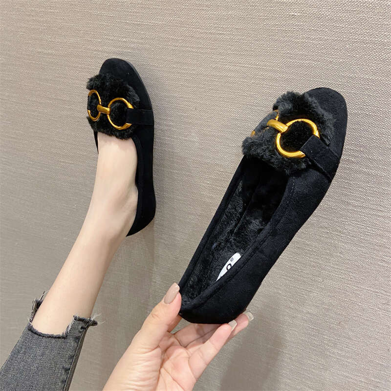 2023 Autumn/Winter New Single Women's Head Metal Buckle Hairy With Velvet Flat Bottom Outer Shallow Mouth Bean Shoes