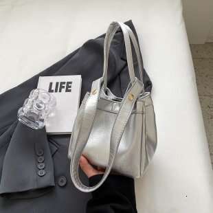 2024 New High end Aesthetic Style Birthday Gift Women's Fashionable and Versatile Trendy One Shoulder Handheld Bucket Bag
