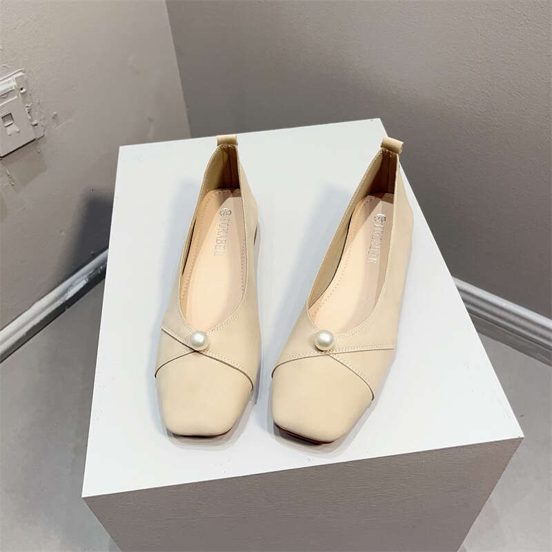Korean Version New Versatile Square Toe Shallow Mouth Leather Soft Sole Grandma Thick Heel Low Follow-Up Women's French Bean Shoes
