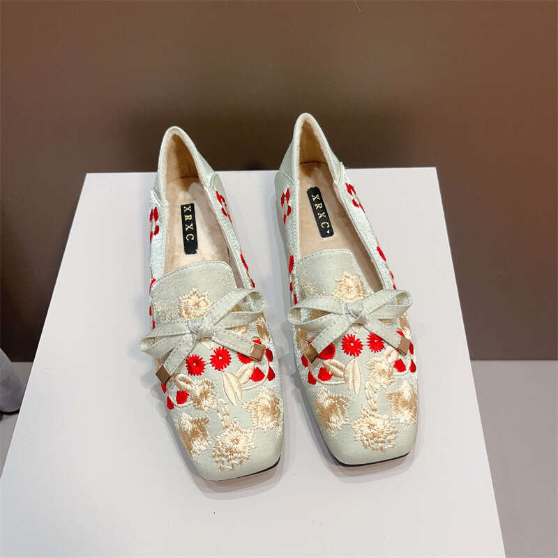 Butterfly Knot Decoration Square Toe With Fuzzy Fur Women's Korean Version, New Embroidered Fabric Flat Sole Single Shoes, Work Shoes