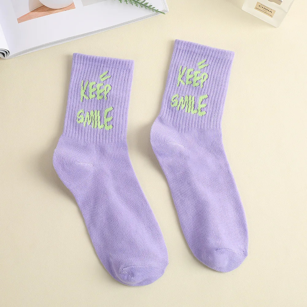 Womens Sweet Smile Letter Socks Sports Socks Versatile Student Socks 241104