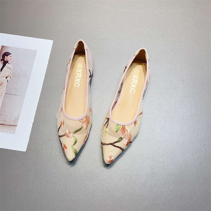 Sandals Summer Korean Version Versatile Flower Ancient Hanfu Pointed Mesh Embroidery New Chinese Style Women's Shoes