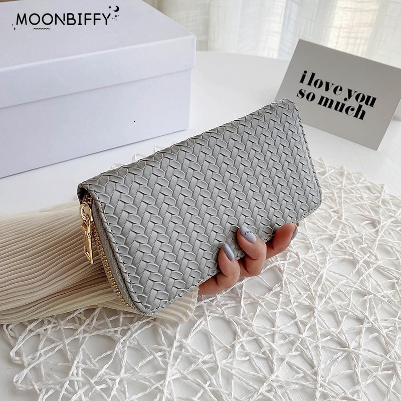 New Women's Wallet Mid To Long Zipper Clutch European And American Style Fashionable Woven Wallet