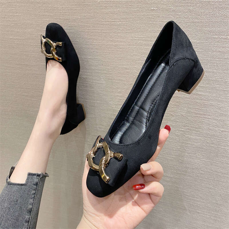 2023 Spring/Summer New Korean Edition Suede Fashion Square Head Low Order Metal Decoration Shallow Mouth Comfortable Daily Women's Shoes