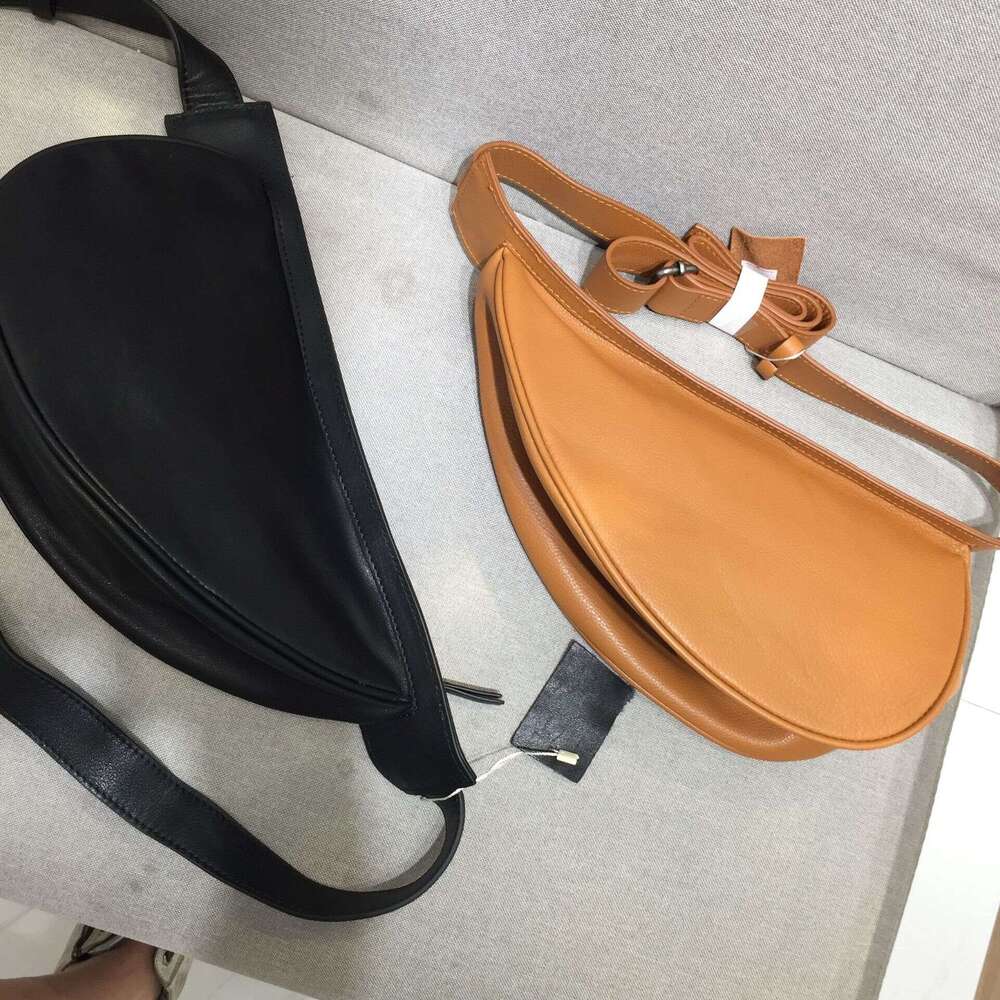 Designer Bag Retro First Layer Cowhide Banana Bag Large Capacity Minimalist Style Chest Bag For Men/Women 24 Genuine Leather Crossbody Bag Saddle bag